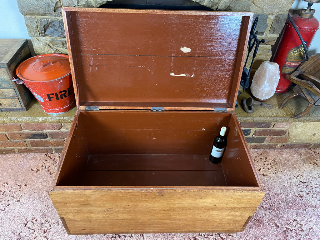 Mahogany Trunk (91x52x51cm LWH)