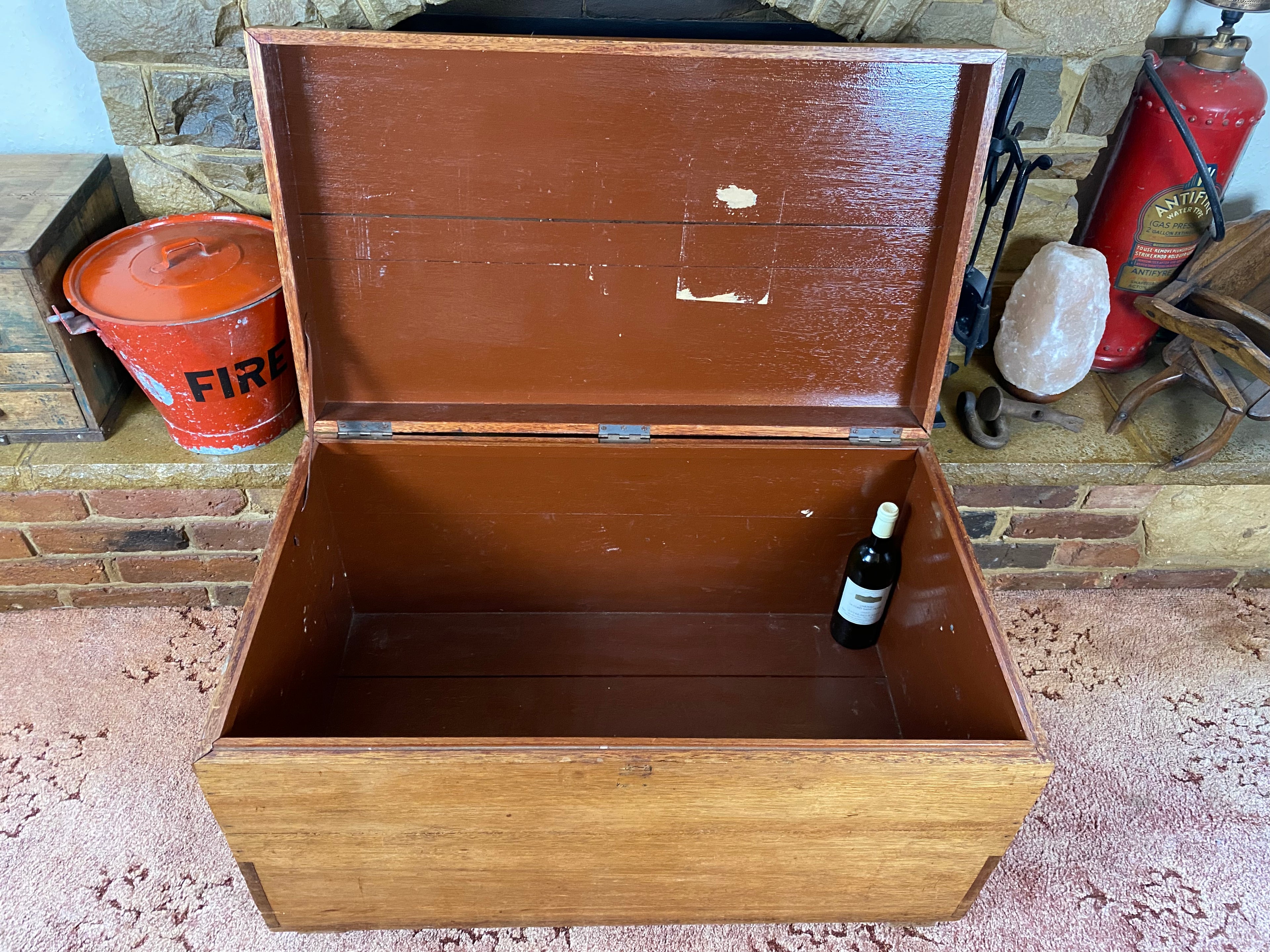 Mahogany Trunk (91x52x51cm LWH)