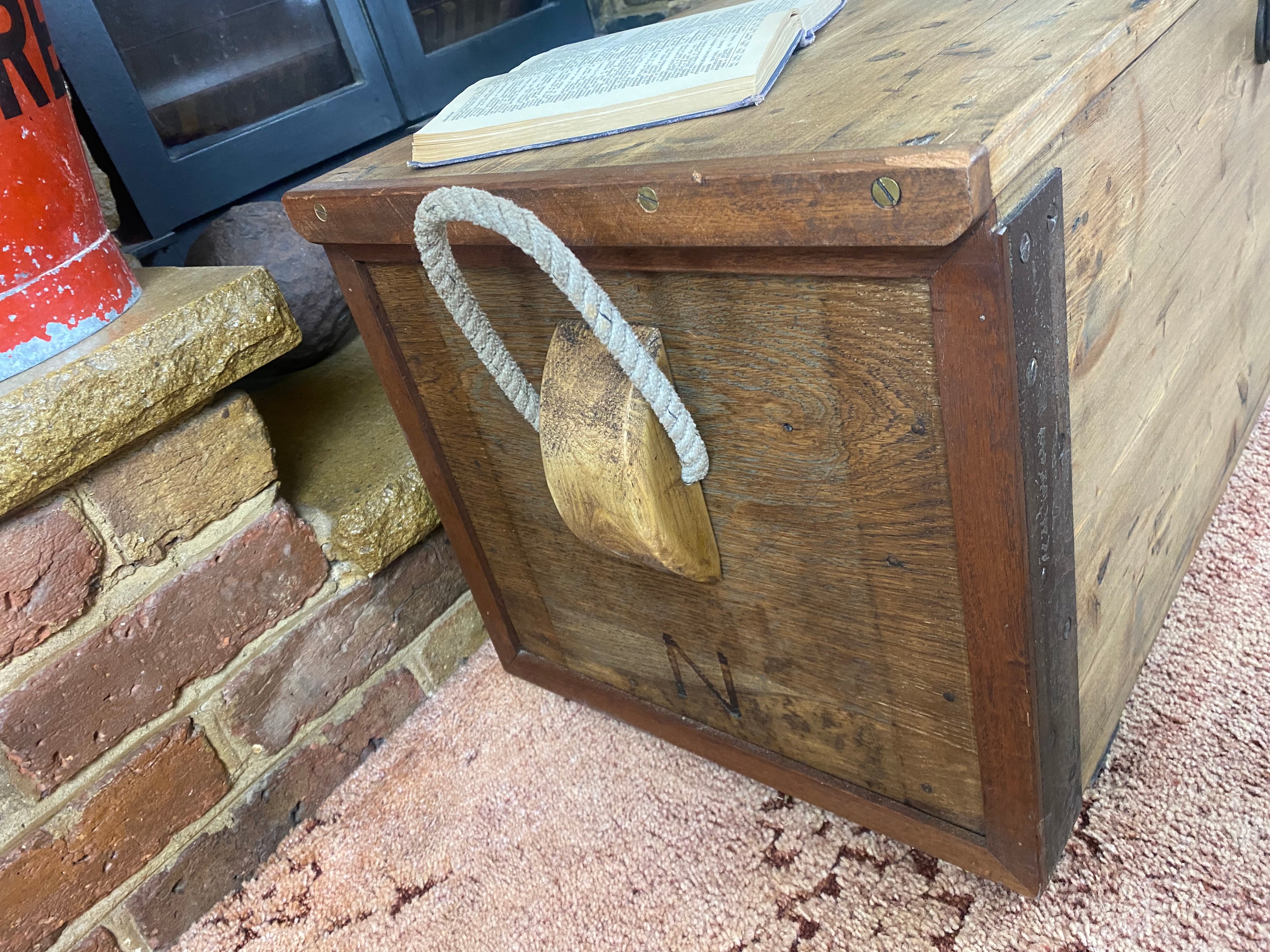 Pine Trunk (83x39x39cm LWH)