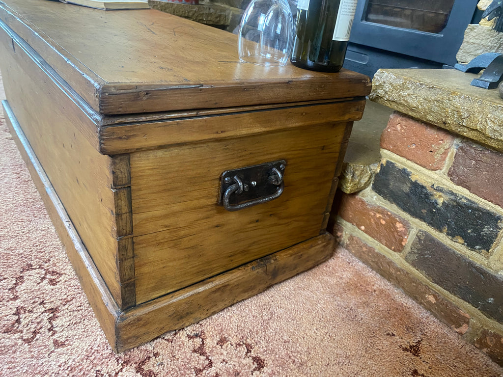Pine Trunk (91x38x34cm LWH)