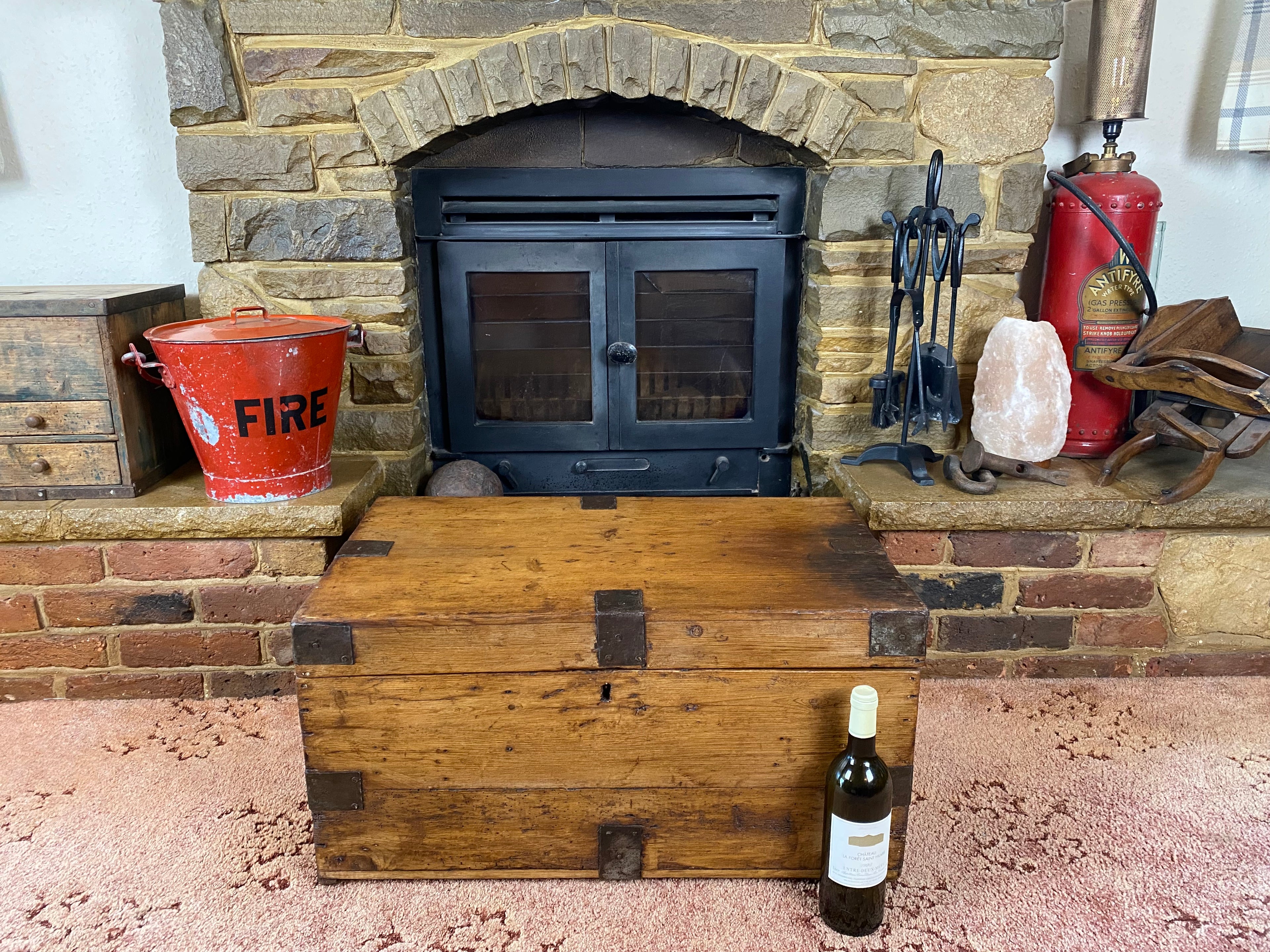 Pine Trunk (73x43x38cm LWH)