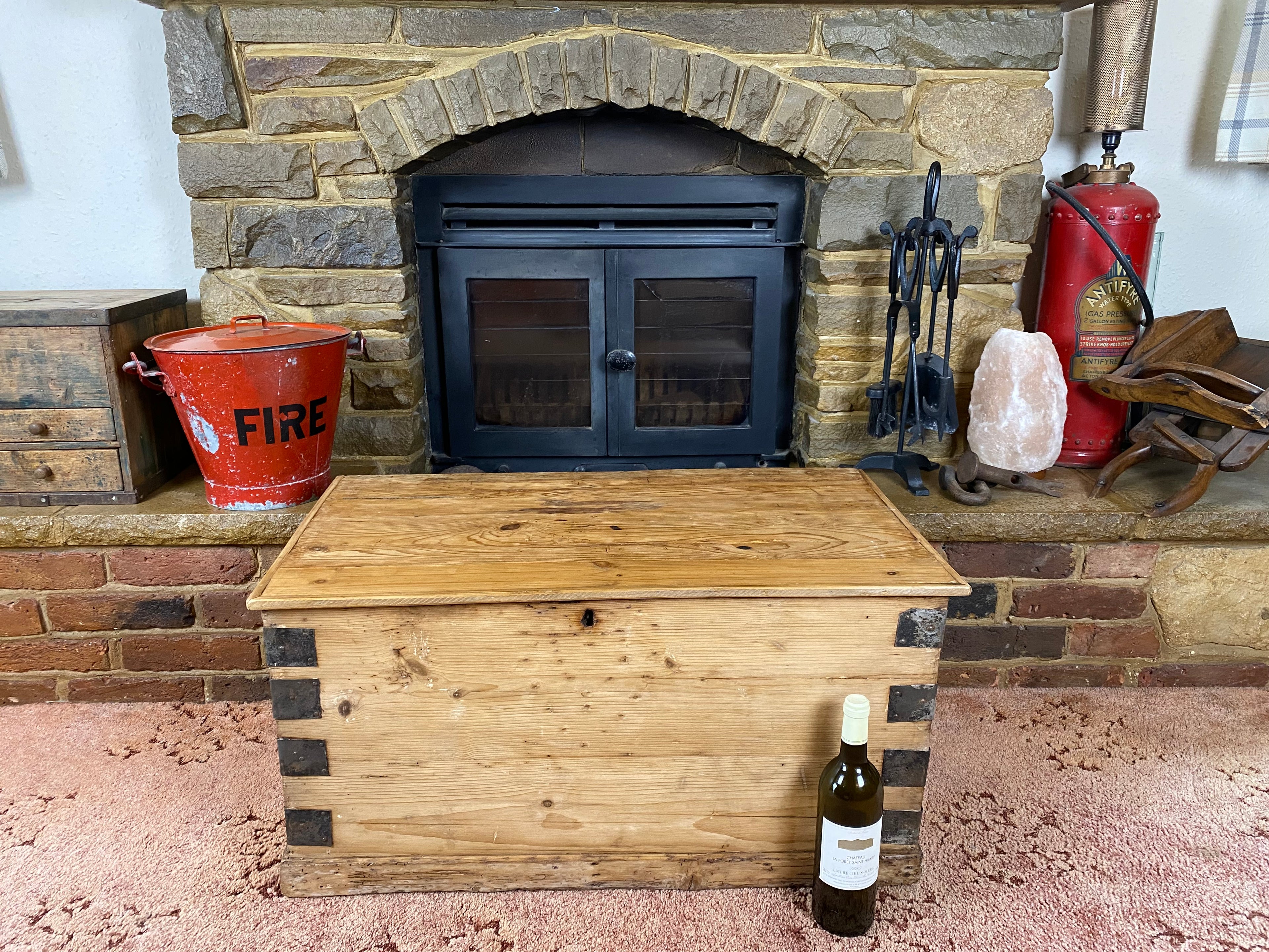 Pine Trunk (82x46x42cm LWH)