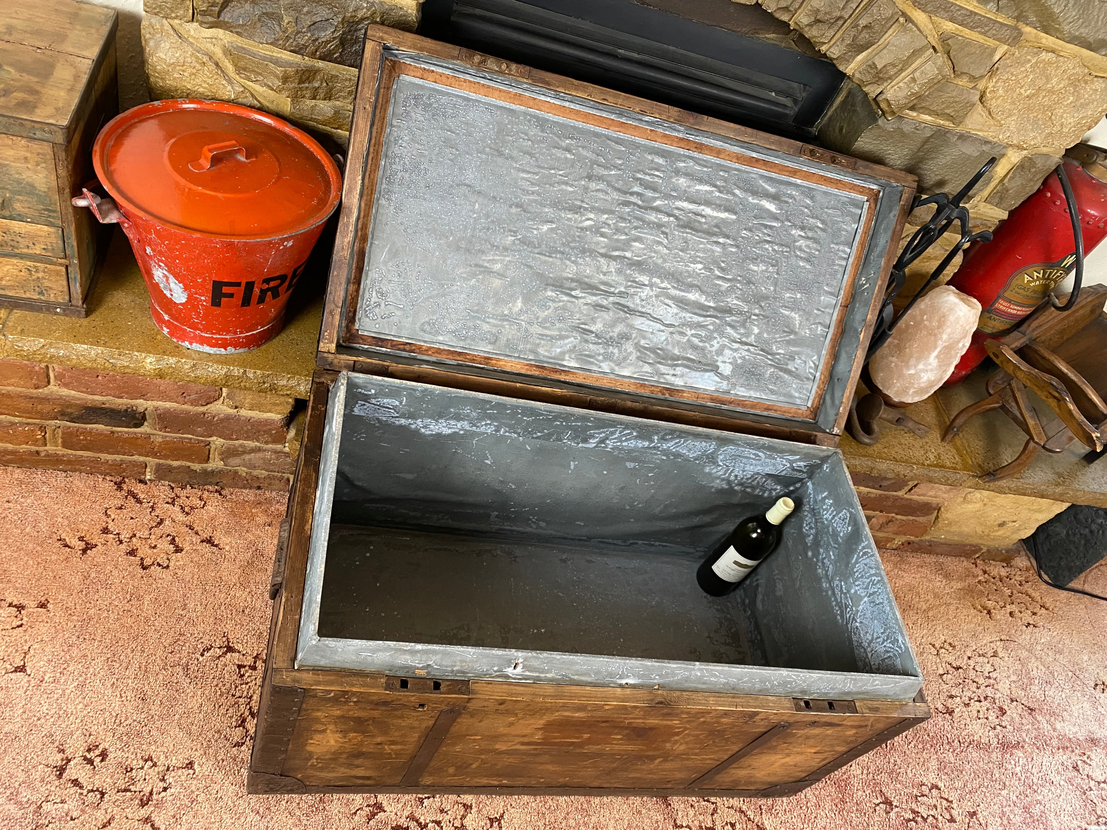 Pine Trunk (91x49x48cm LWH)