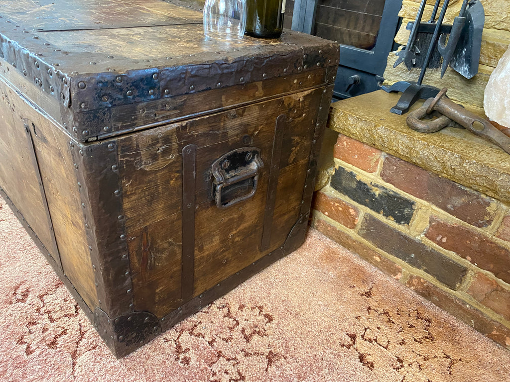 Pine Trunk (91x49x48cm LWH)