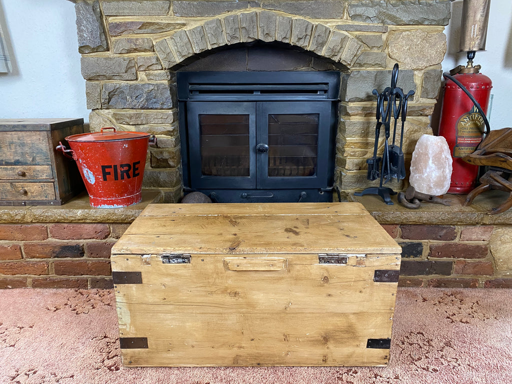 Pine Trunk (80x41x39cm LWH)