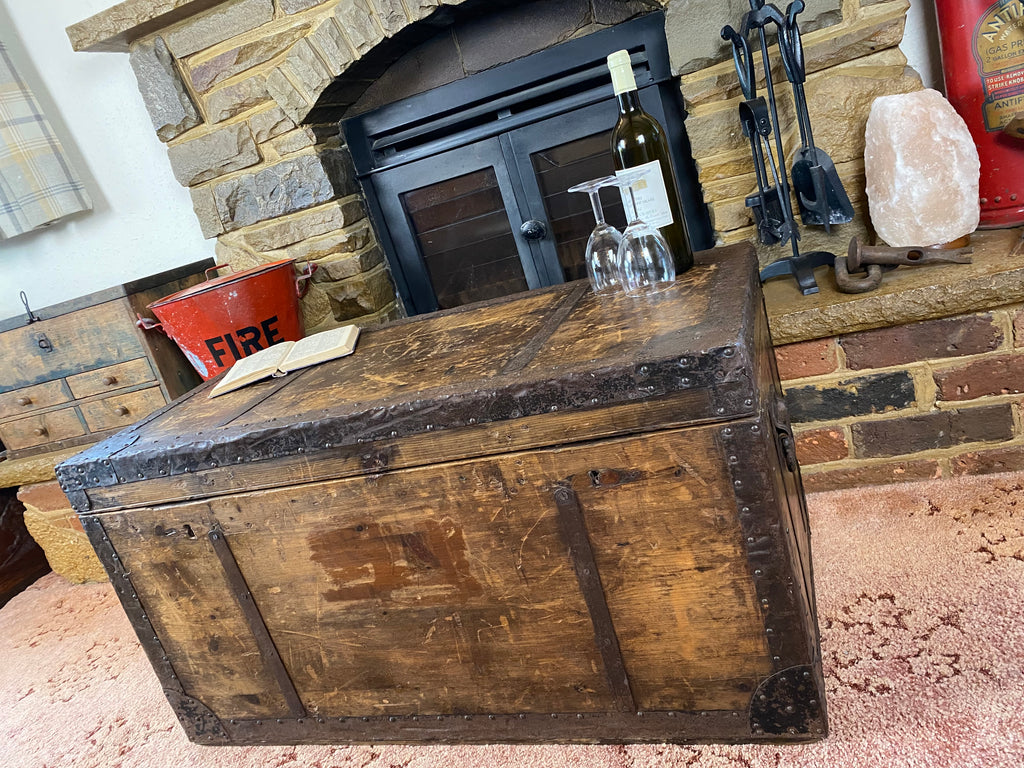Pine Trunk (91x49x48cm LWH)