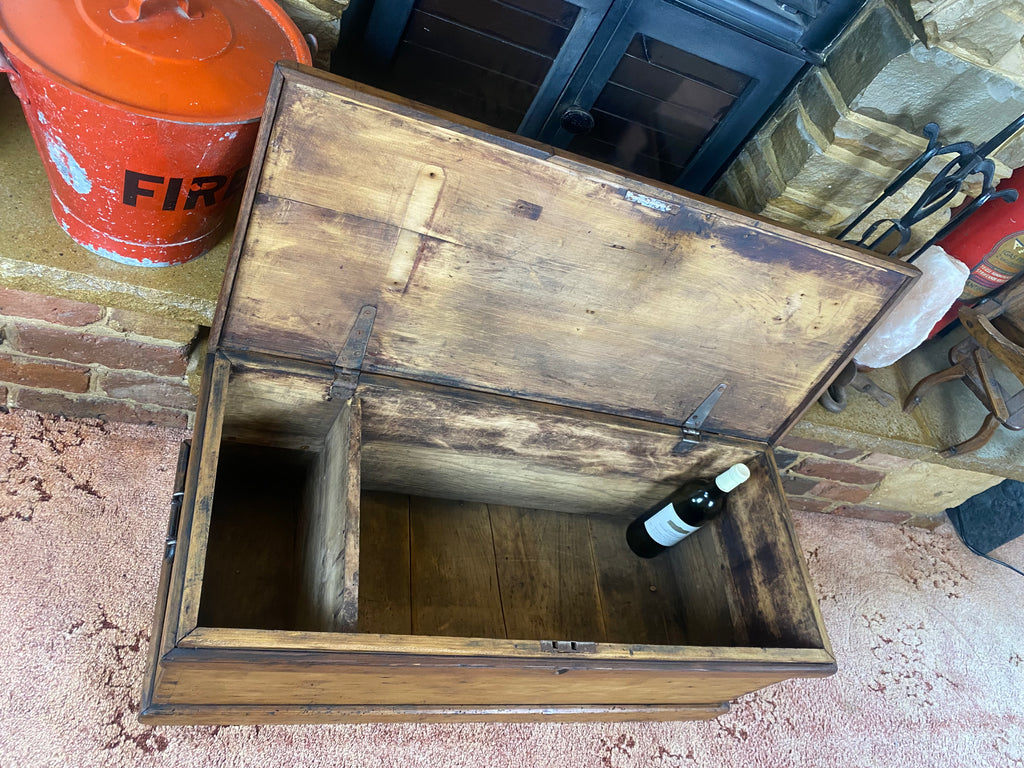 Pine Trunk (91x38x34cm LWH)