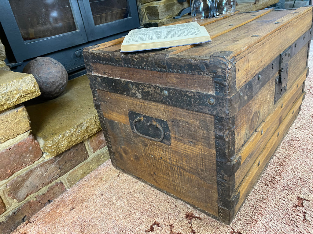 Steamer Trunk (60x38x38cm LWH)