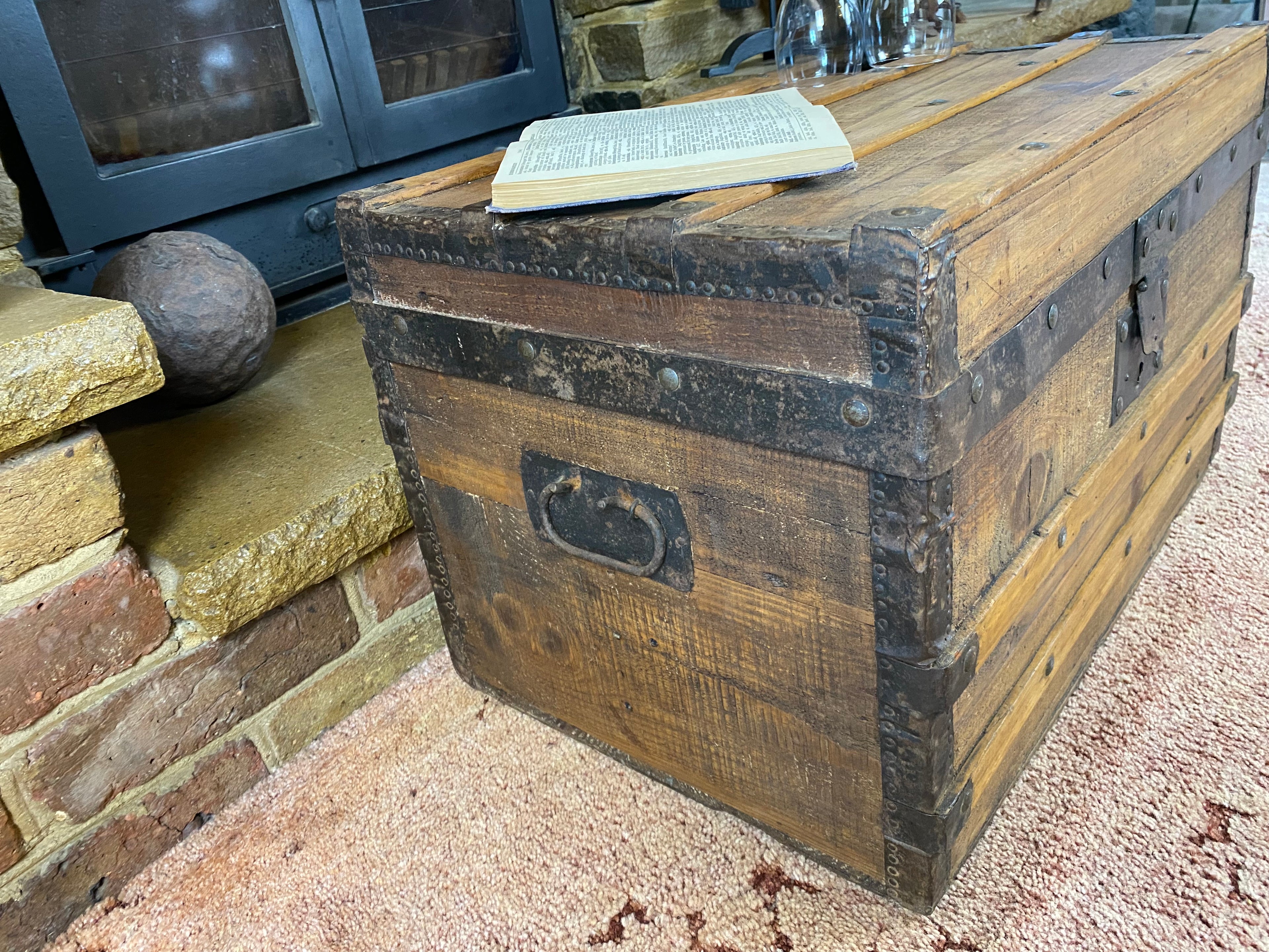 Steamer Trunk (60x38x38cm LWH)